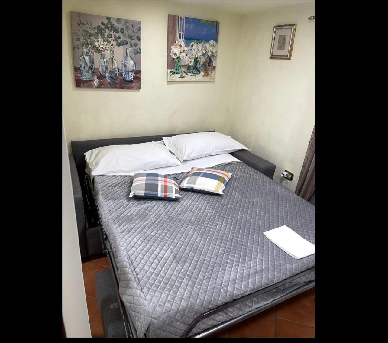 Appartamento Centro Storico Casa Mari' Napoli Esterno foto