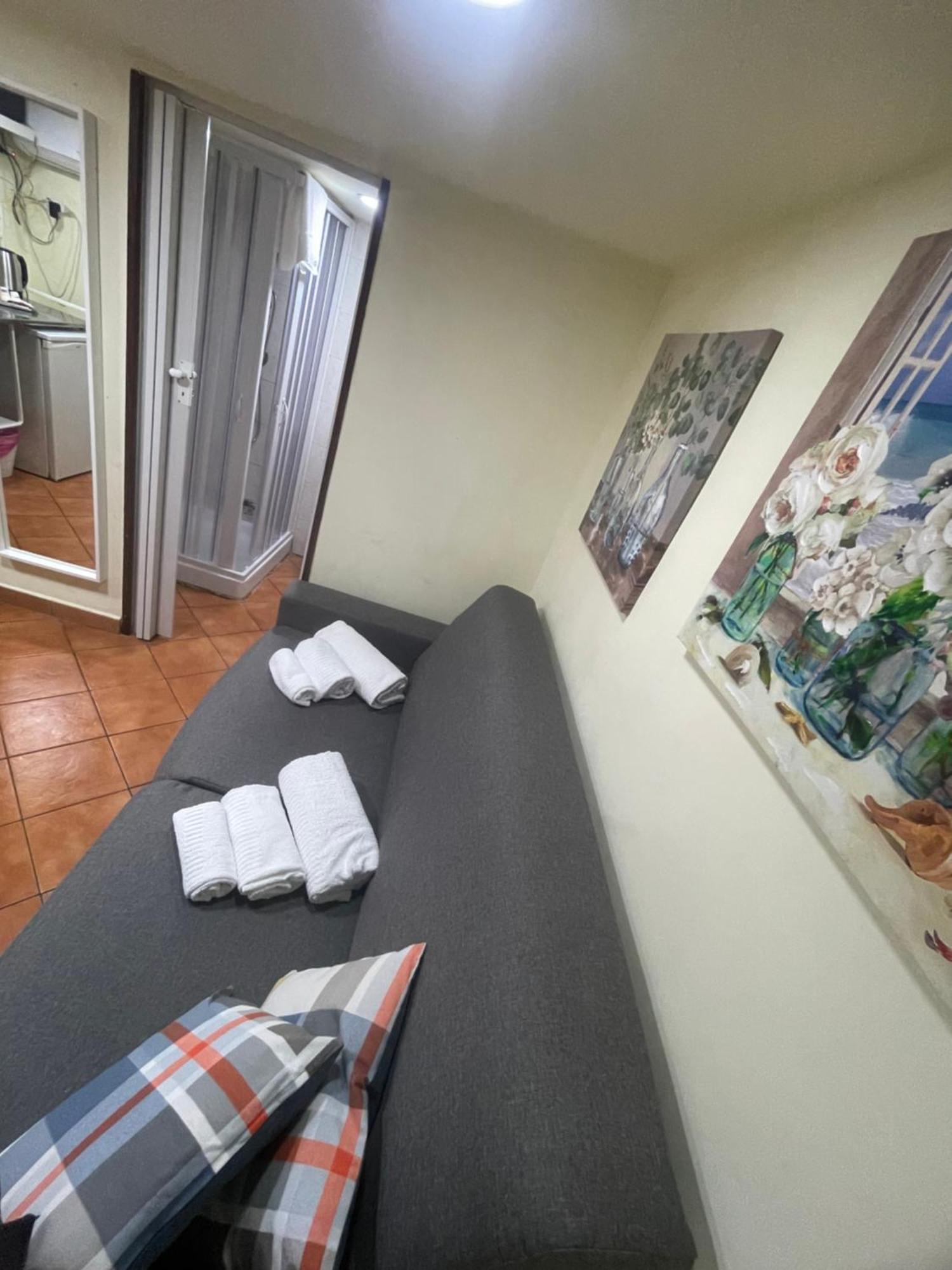 Appartamento Centro Storico Casa Mari' Napoli Esterno foto